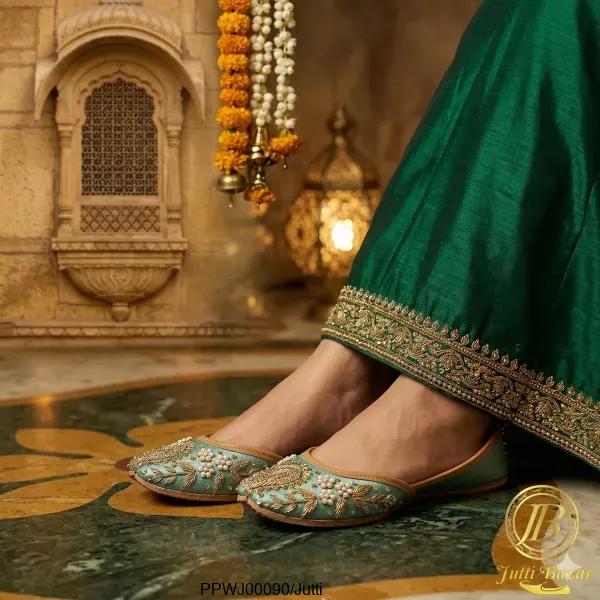 PK Dabka Jutti 