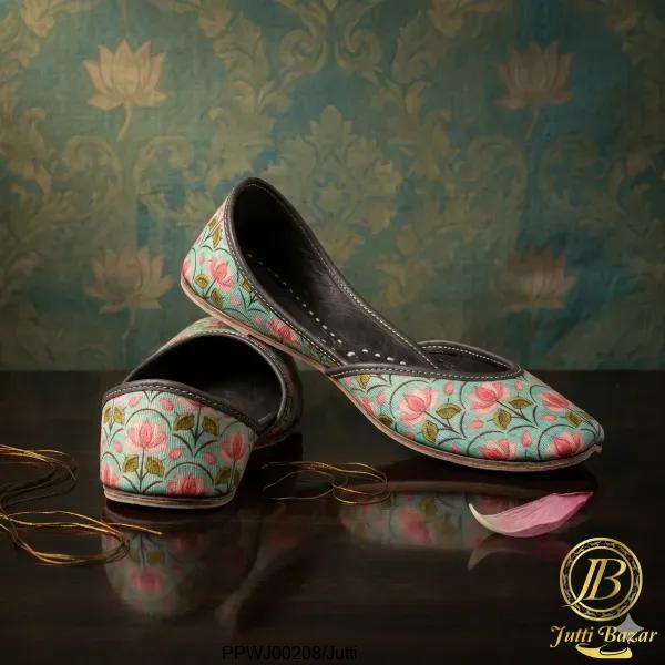 Floral Jutti 